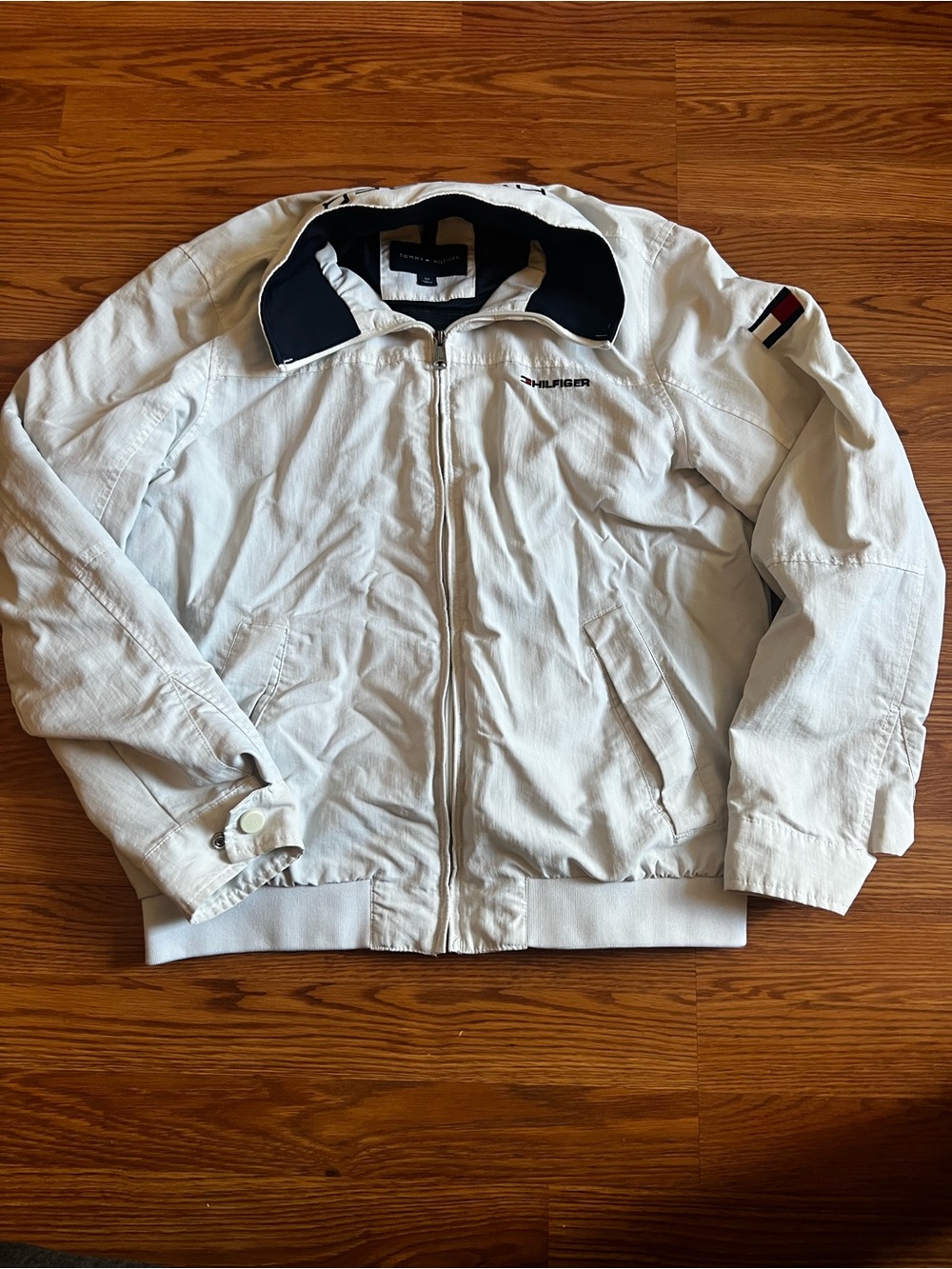Tommy Hilfiger "Velejador" (Sailing / Yacht) Hooded Windbreaker Jacket